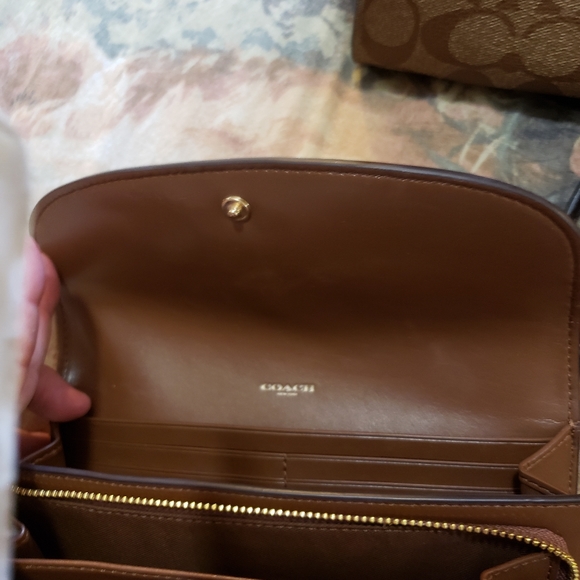 New York Coach purse - Picture 2 of 5